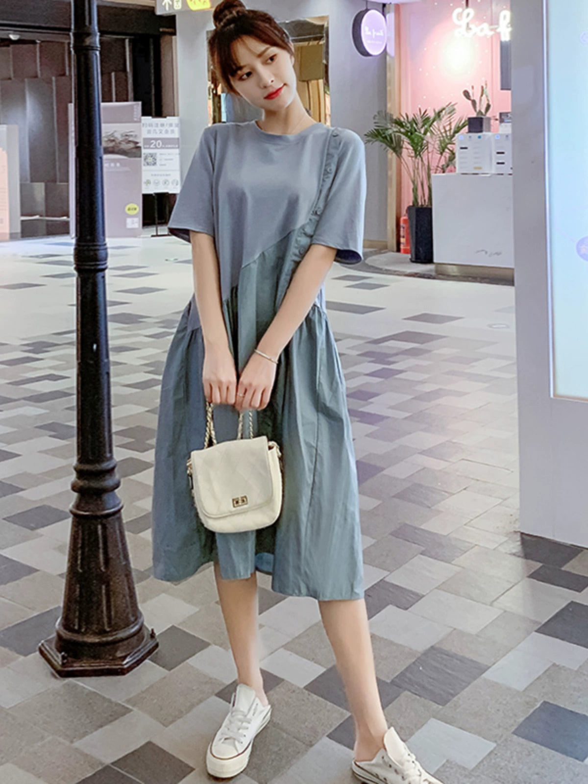 Casual Short Sleeve Loose Summer Maternity Dress: All You Need Is A Pair Of Converse Tennis Shoes