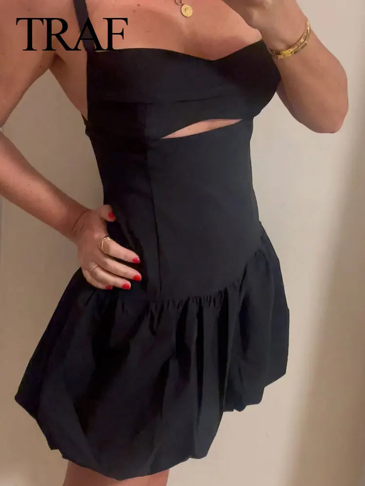Hollow Out Pleated Fashion Sexy Mini Dress: Black Sleeveless Backless