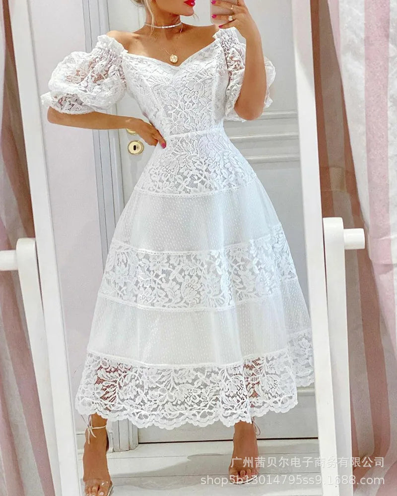 New Elegant V-Neck Lace Panel Large Swing Dress