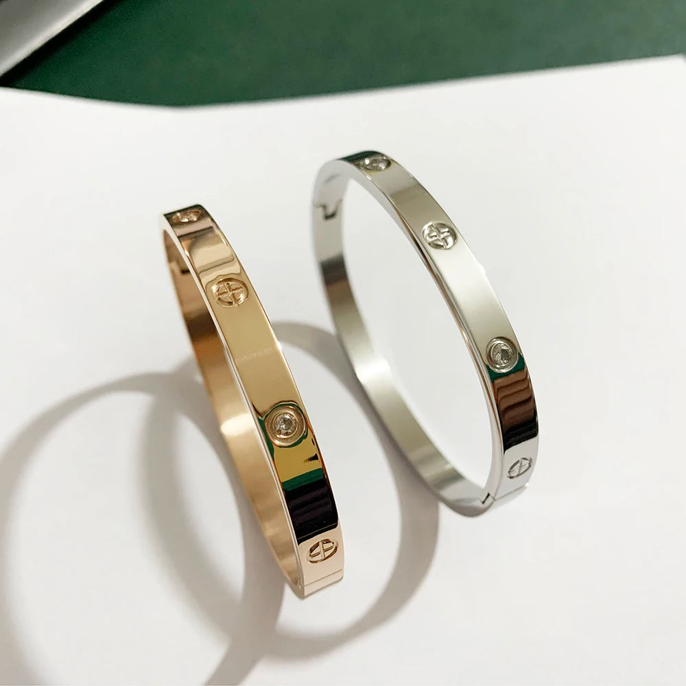 Zircon And Cross Nut Bangle